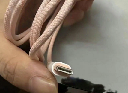 杞县苹果15维修店分享iPhone15USB-C数据线长啥样